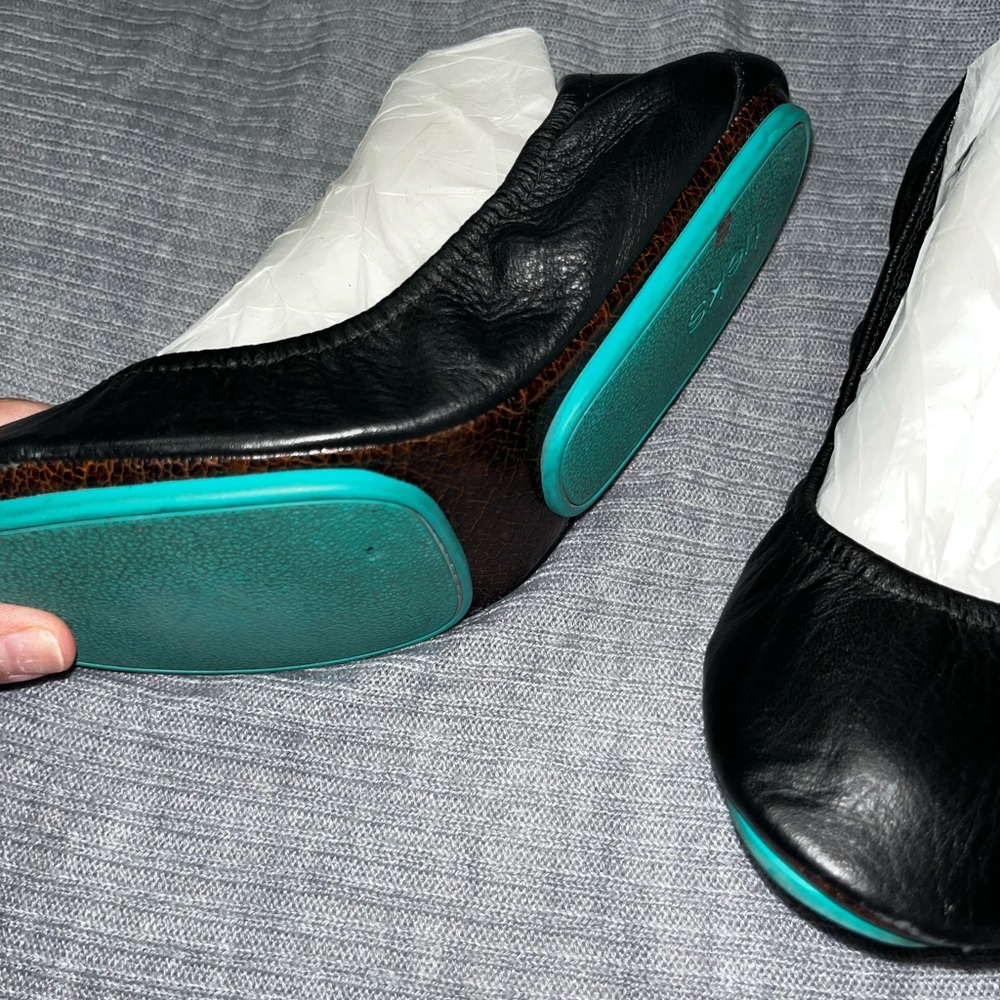 Tieks 🖤 Black Size 7 - Picture 6 of 12